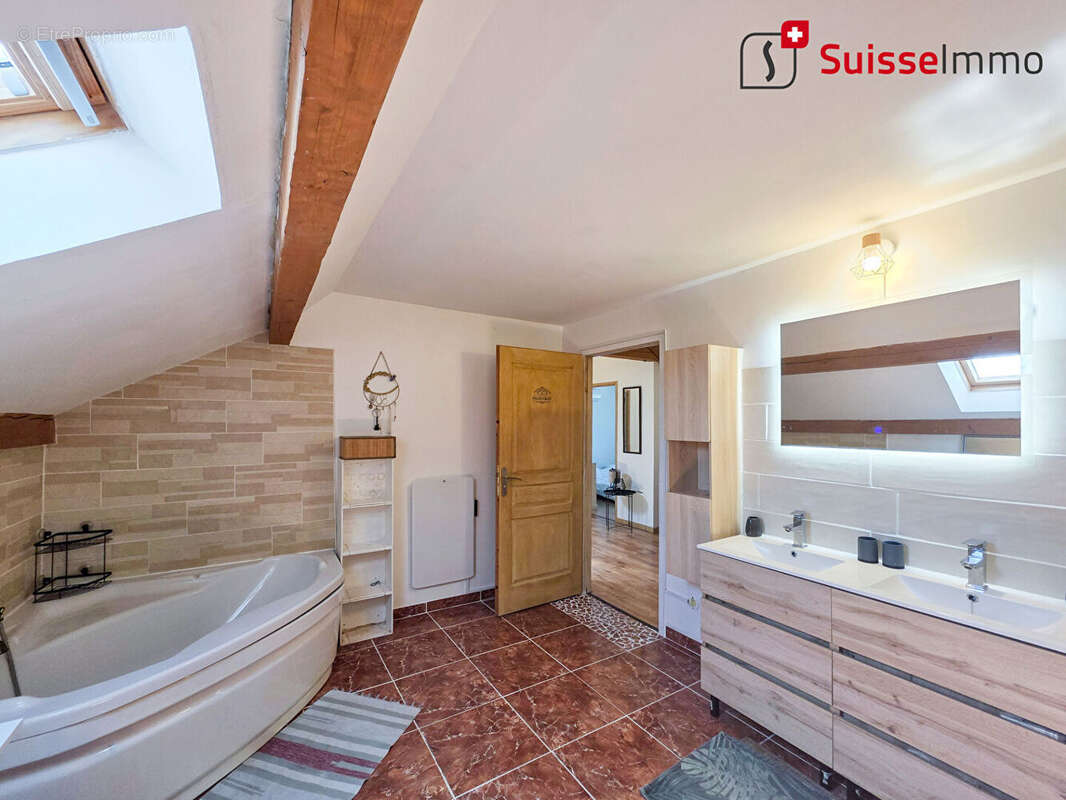 Maison Passavant La Rochere 5 pièce(s) 150 m2 - photo 14