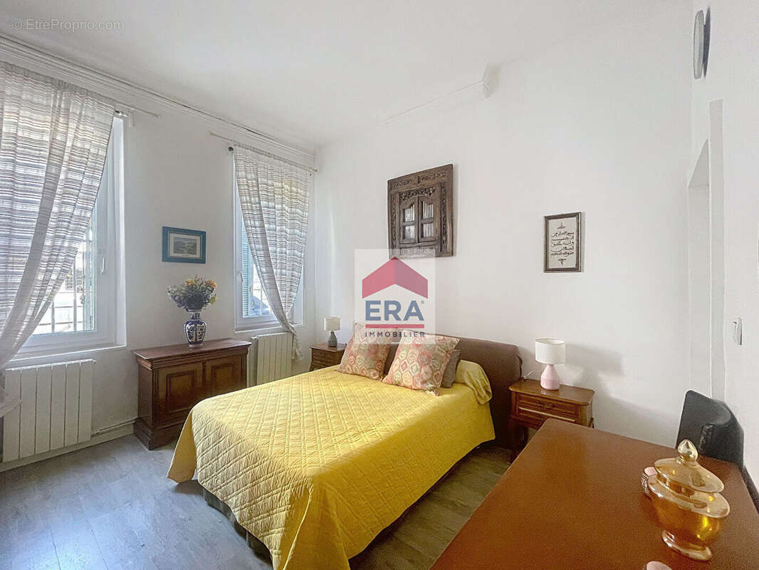 Appartement à MARSEILLE-3E