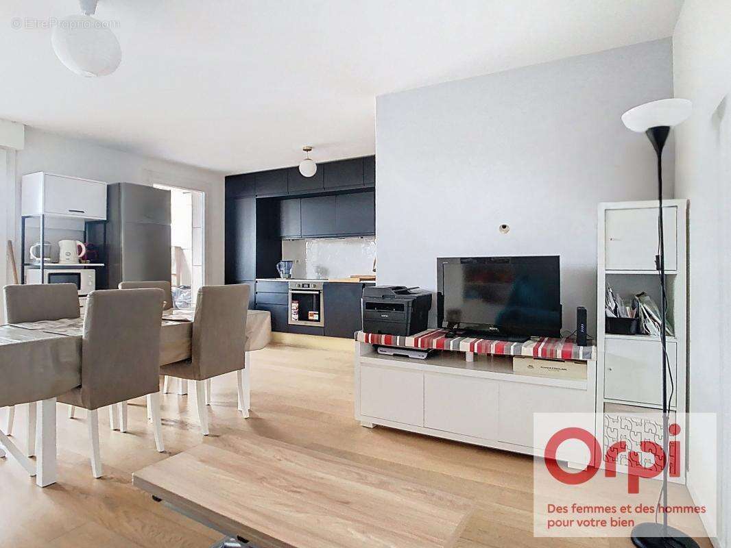 Appartement à ISSY-LES-MOULINEAUX