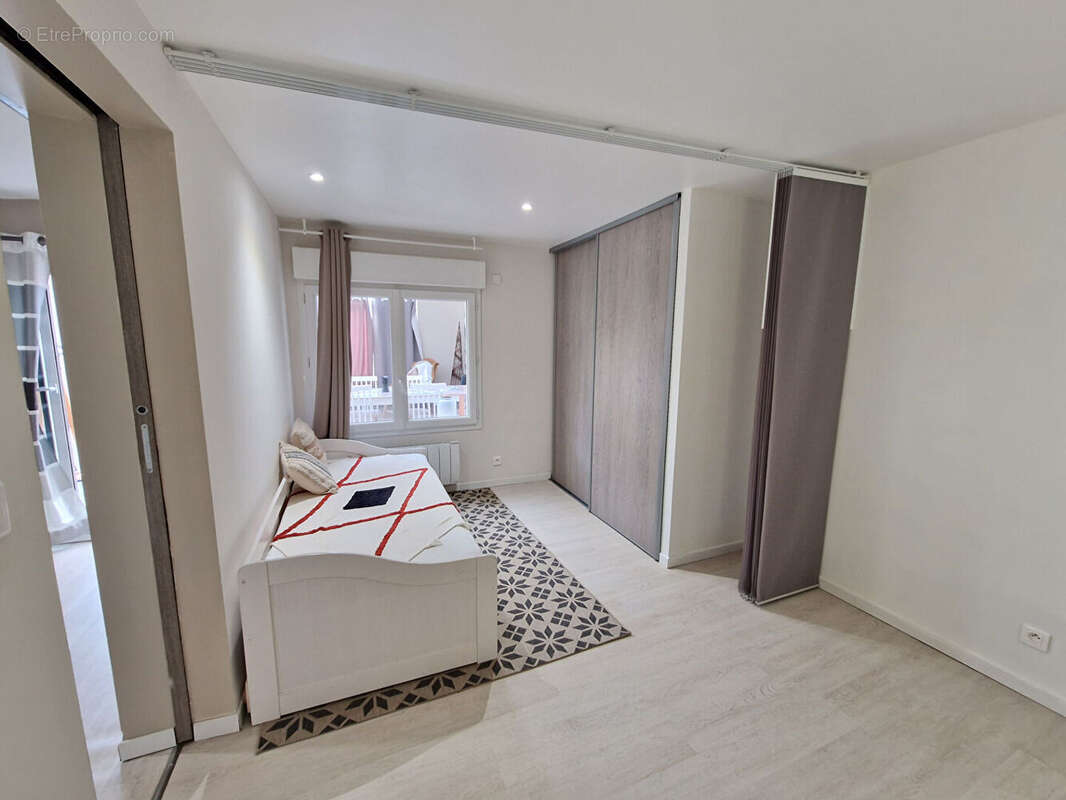 Maison Châtelaillon-Plage  Quartier Hippodrome,  grand garage - photo 7