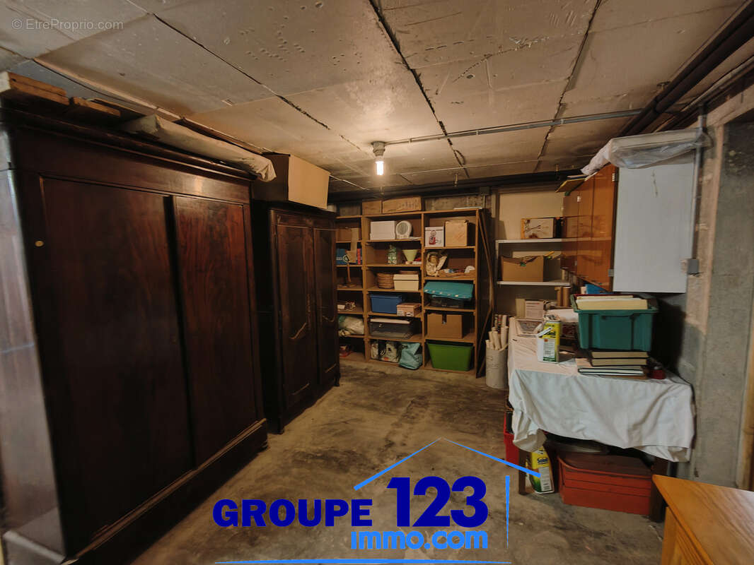 Pavillon familial sur sous-sol complet avec jardin   Cheny - photo 13