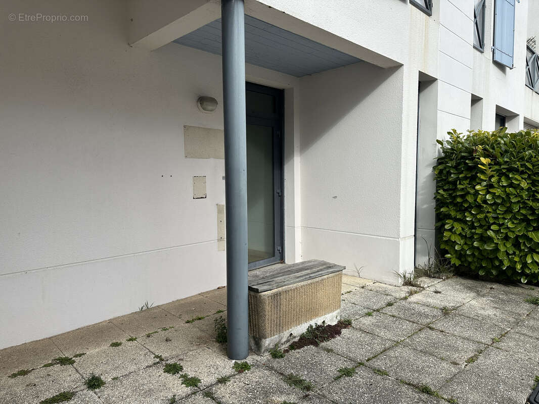 Commerce à SAINT-GEORGES-DE-DIDONNE