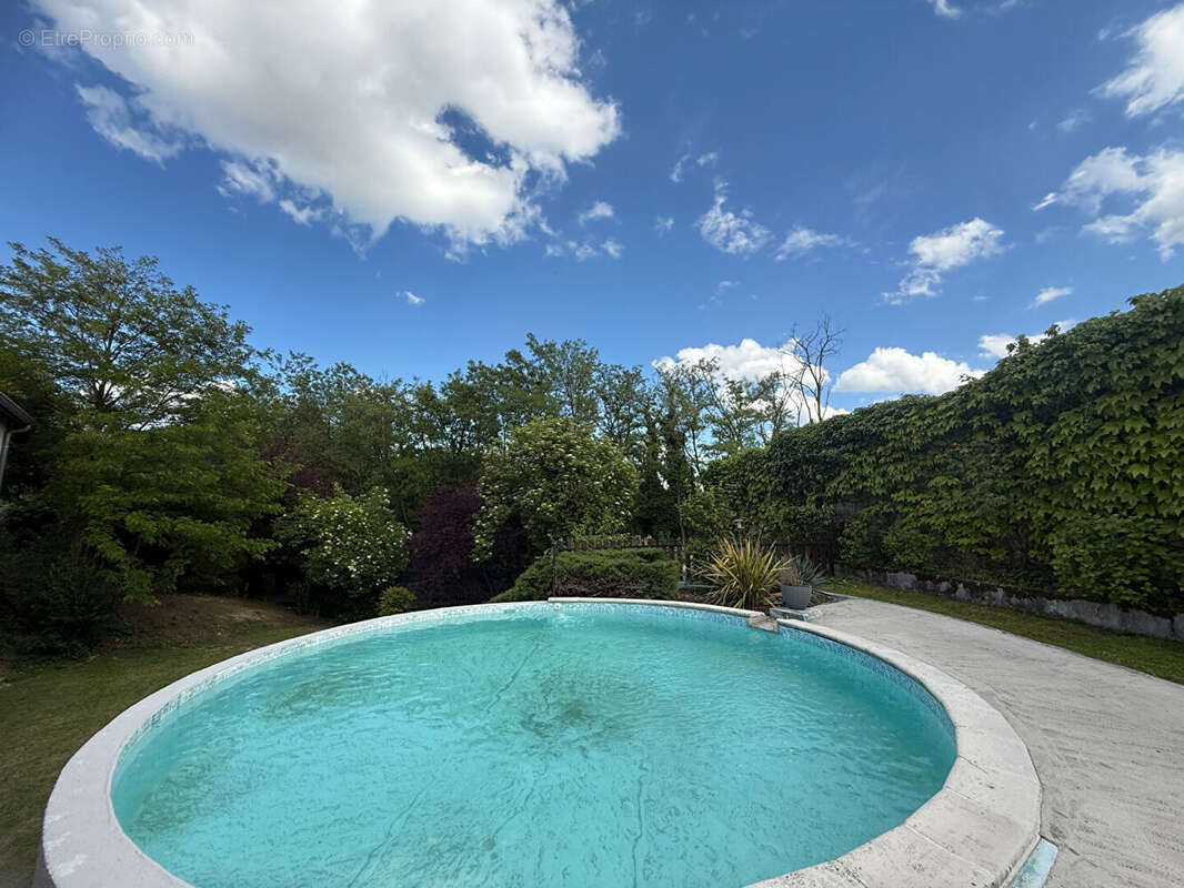 Maison à JARDIN