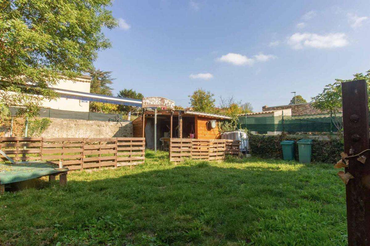 Maison à SAINT-JULIEN-EN-SAINT-ALBAN