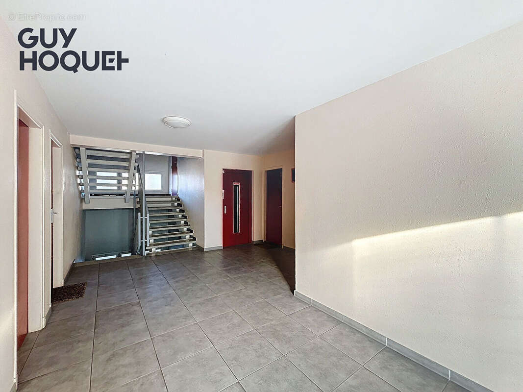 Appartement à TINQUEUX