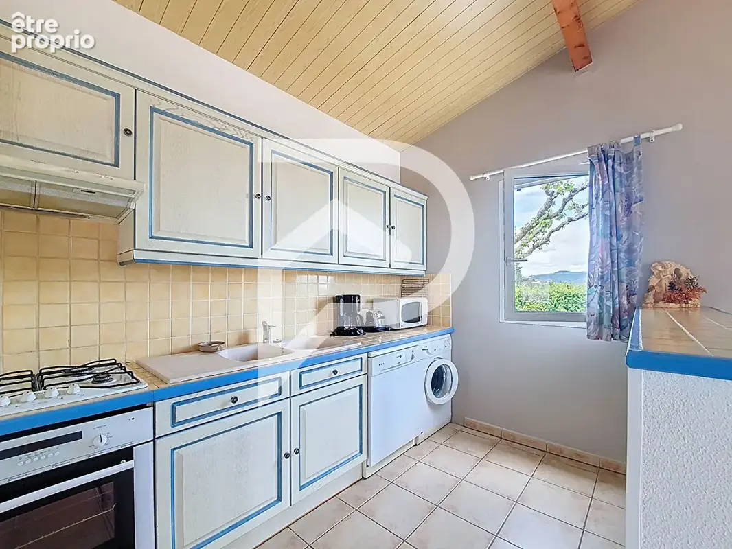 Maison + Village de Gîtes + Terrains constructibles à vendre Villeneuve De Berg 23 pièce(s) 575 m2 - photo 17
