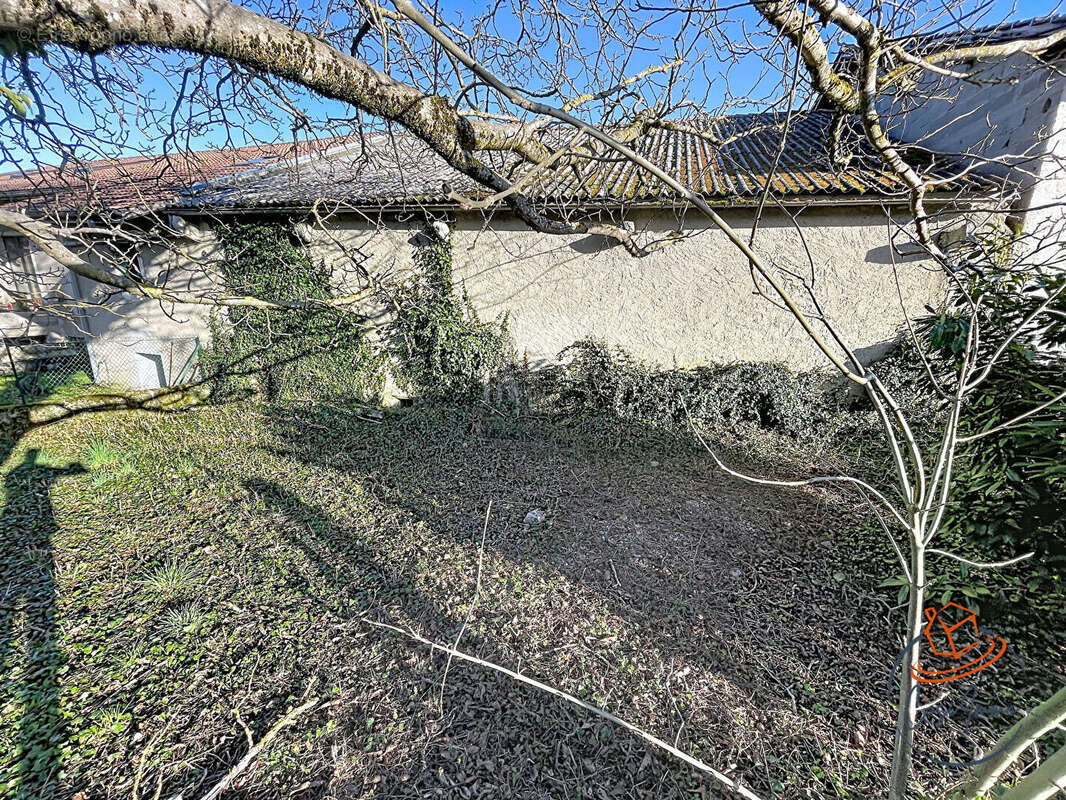 Maison à THOIRY