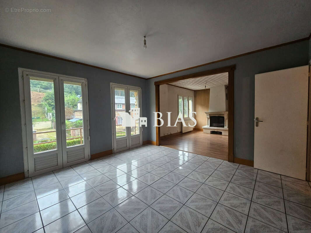 Maison à BEAUMONT-LE-ROGER