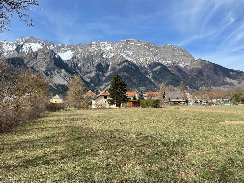 Terrain à CHAUFFAYER