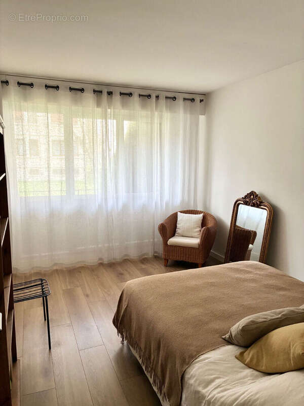 Appartement à ENGHIEN-LES-BAINS