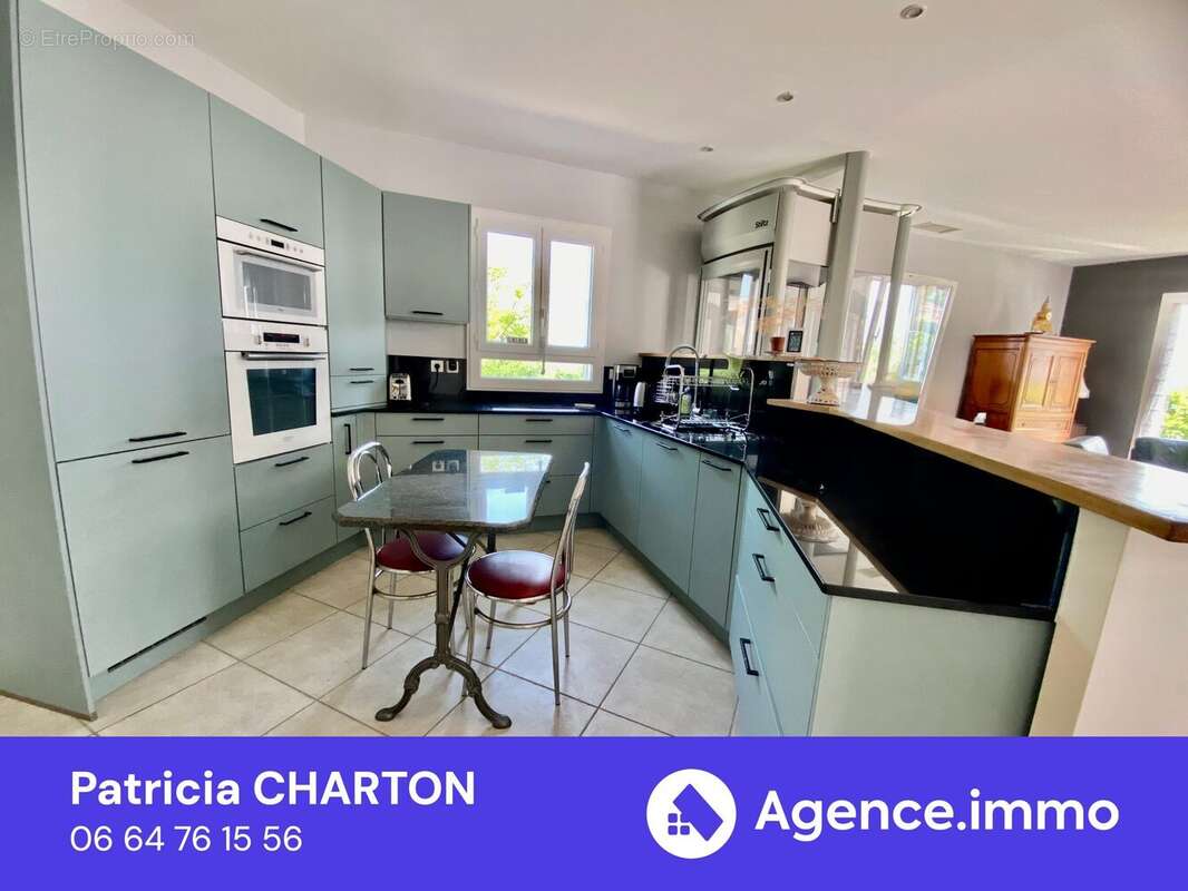 Maison 117 m² à Creissan  - photo 8