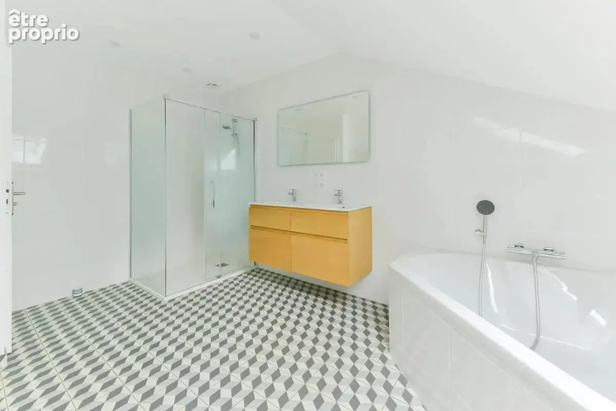 Maison de 8 pièces de 208 m² à Port-Saint-Père - photo 14