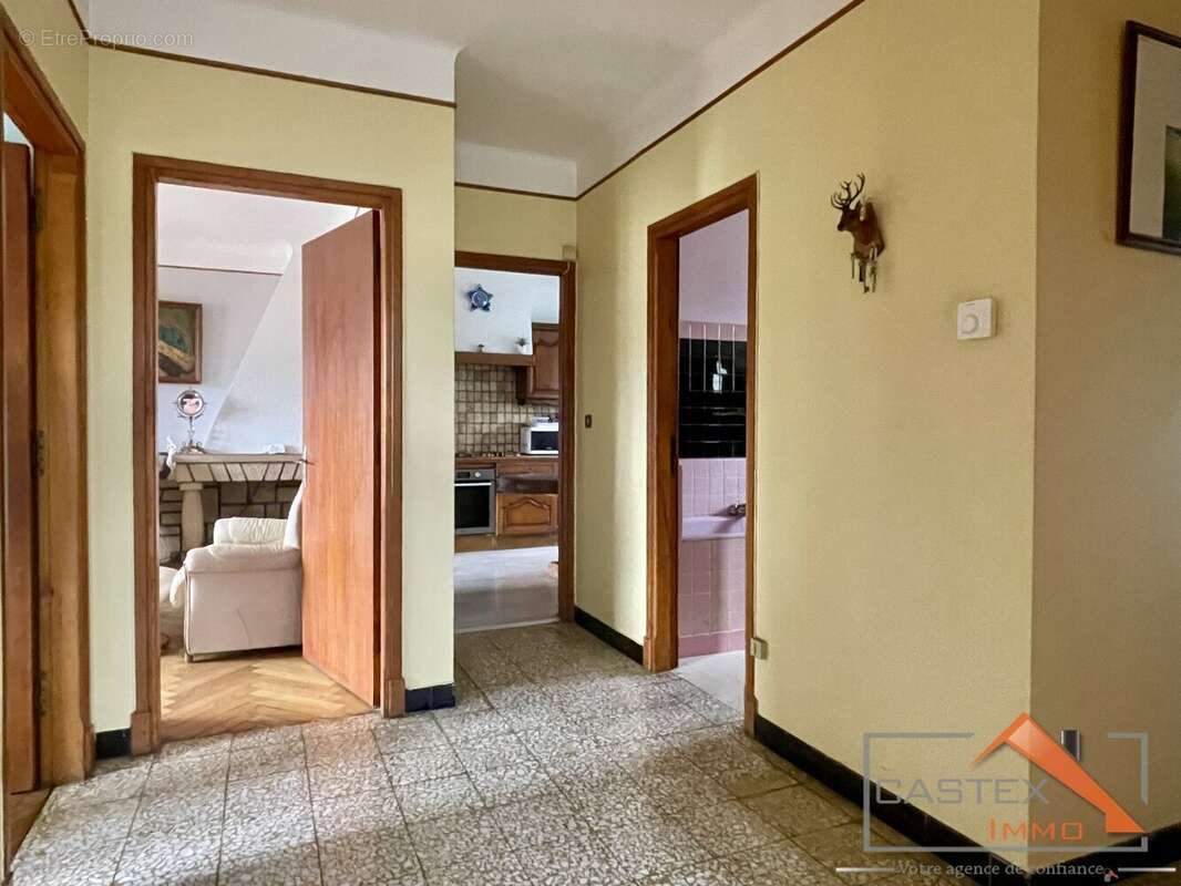 Appartement à MANE