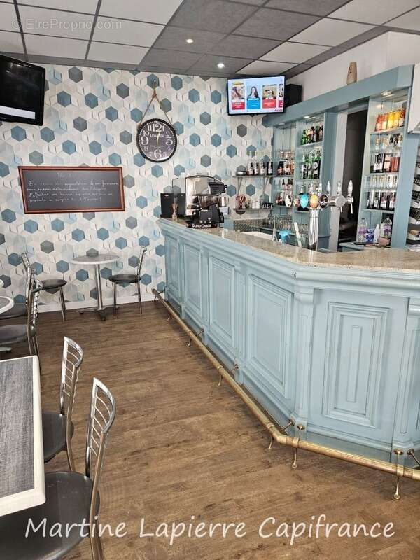 Commerce à SAINT-SYMPHORIEN-SUR-COISE