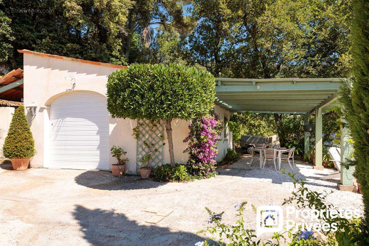 Maison à PEYMEINADE