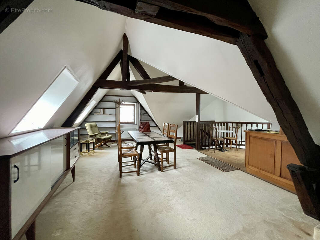 Autre à SAINT-FLORENTIN