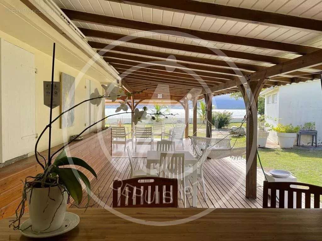 Maison à POINTE-A-PITRE