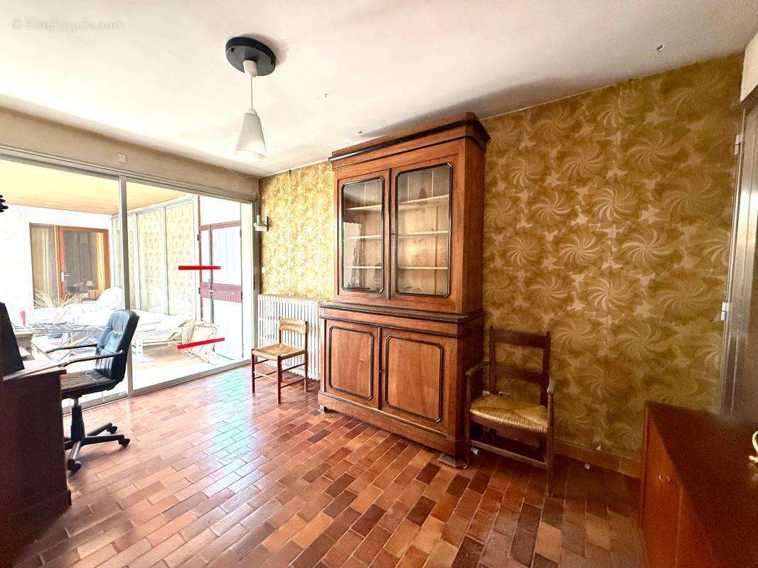 Maison 5 pièces de 199m2 sur une parcelle de 968m2 - photo 4