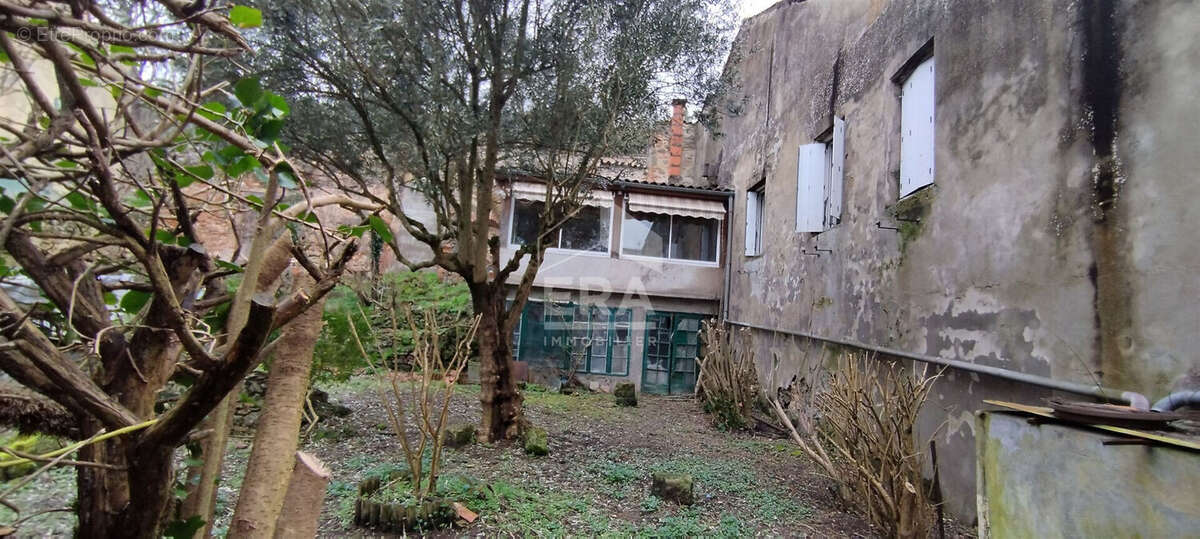 Maison à PORT-SAINTE-MARIE