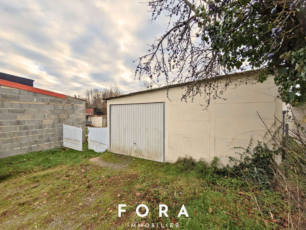 Maison à LA SELLE-LA-FORGE