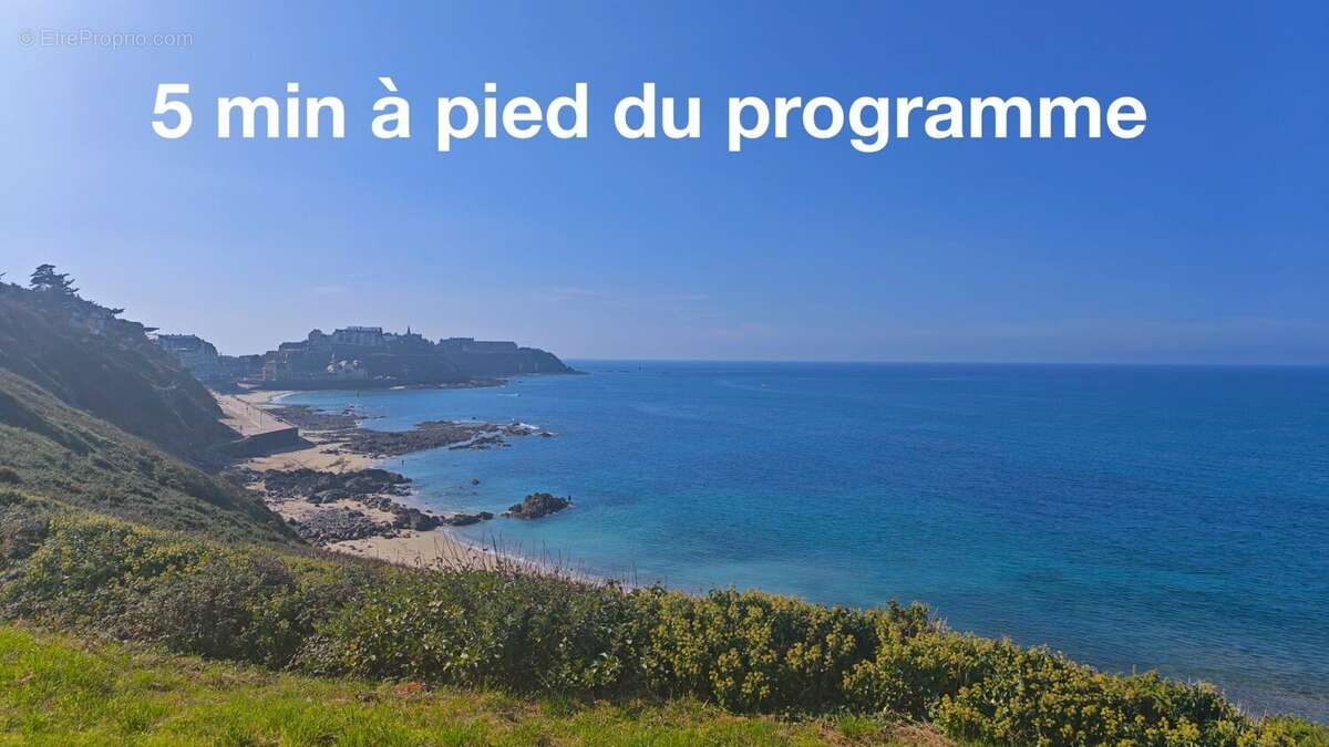 Appartement à DONVILLE-LES-BAINS