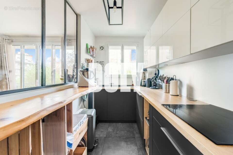 Appartement à PARIS-20E