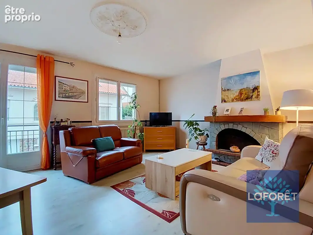 CHANTONNAY CENTRE-VILLE  maison 6 pièces 163m² habitable - photo 5