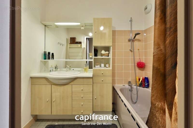 Appartement à SAINT-GENIS-LAVAL