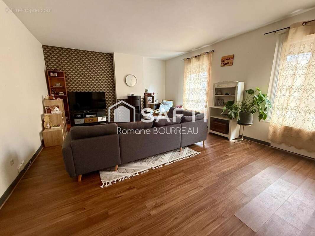 Photo 3 - Maison à SAINT-ETIENNE-DE-CHIGNY