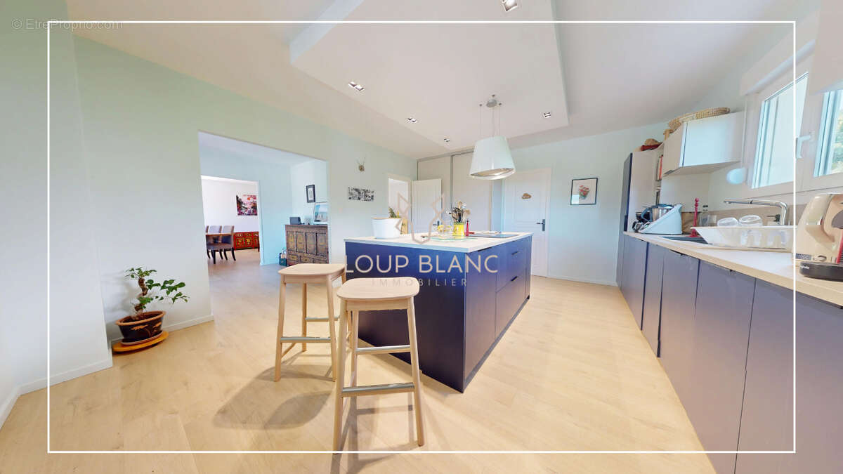 Maison à EVETTE-SALBERT