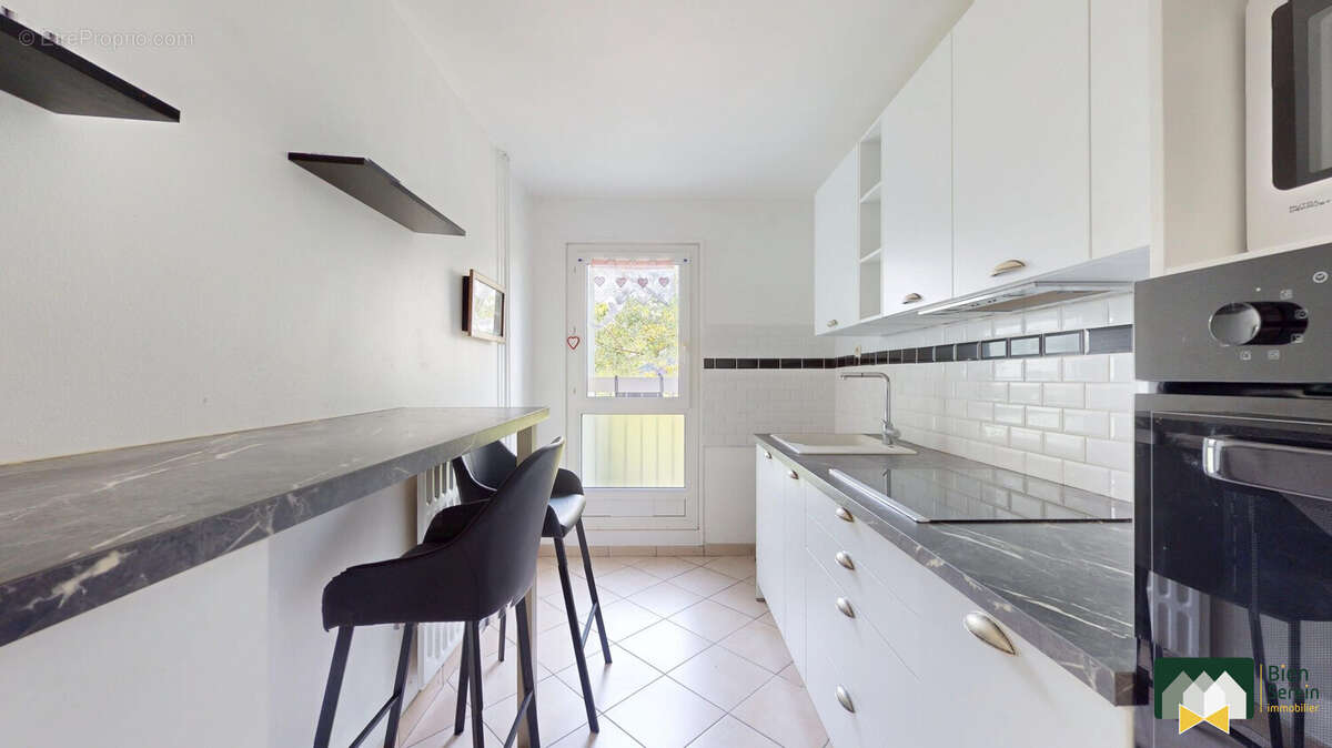 Appartement 79 m² à Chartres  - photo 4