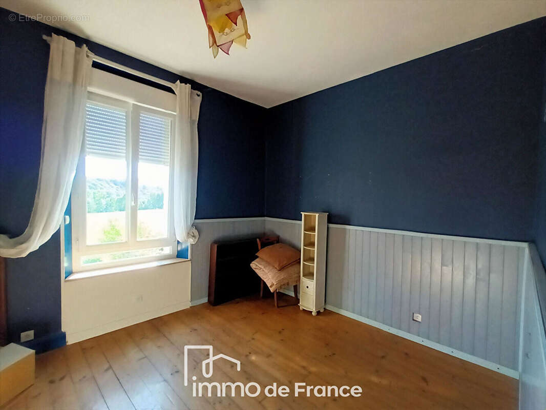 Maison à FLAGNAC