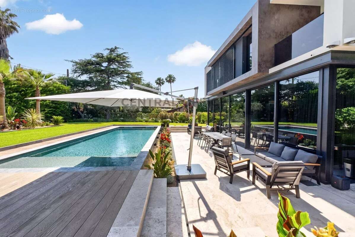 CAP D'ANTIBES- versant Ouest, villa contemporaine neuve d’exception dans un domaine privé - photo 3