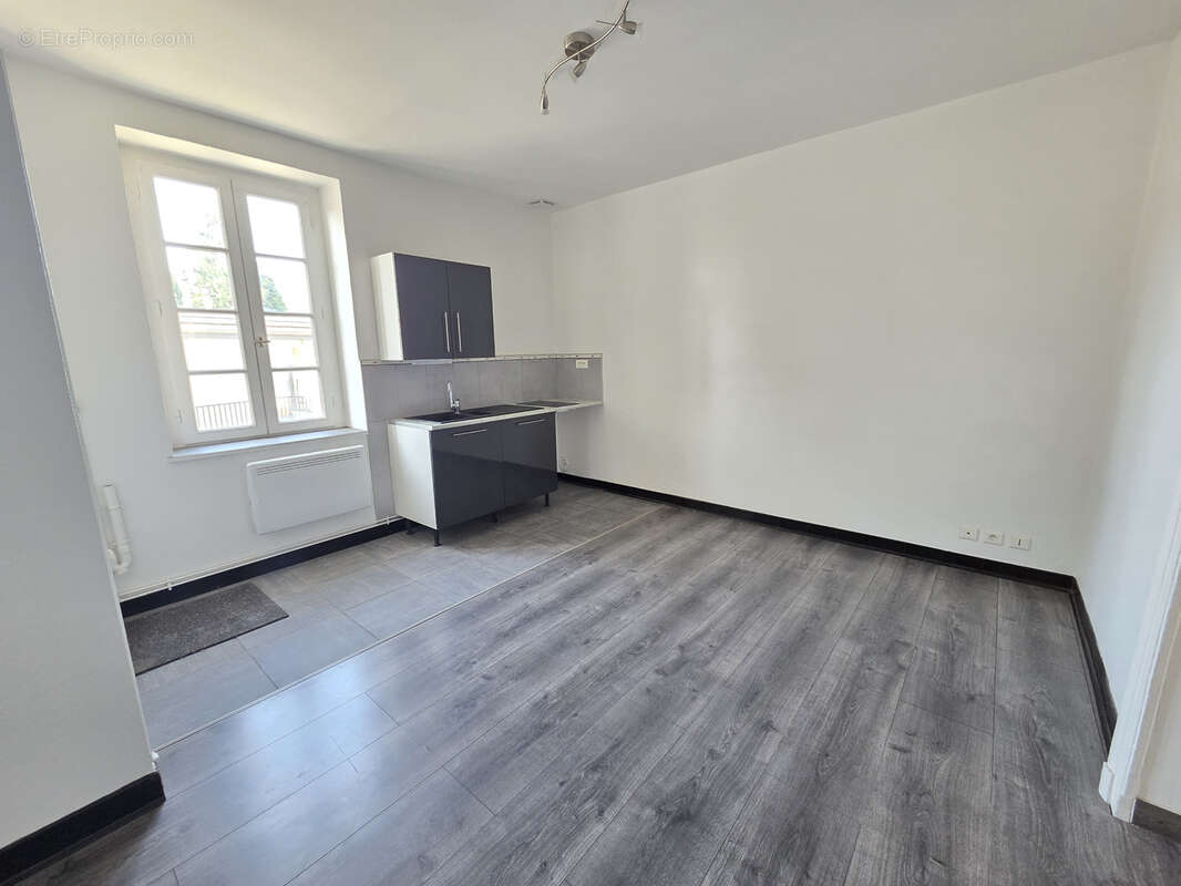 Appartement à MOULINS
