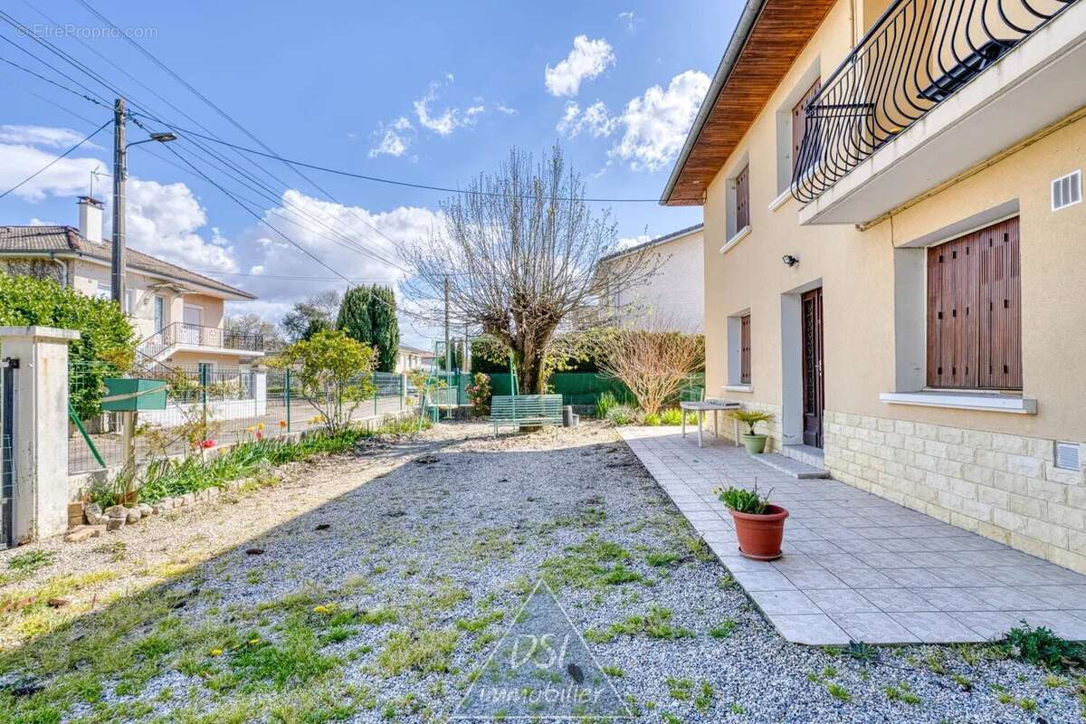 Appartement à BEYNOST