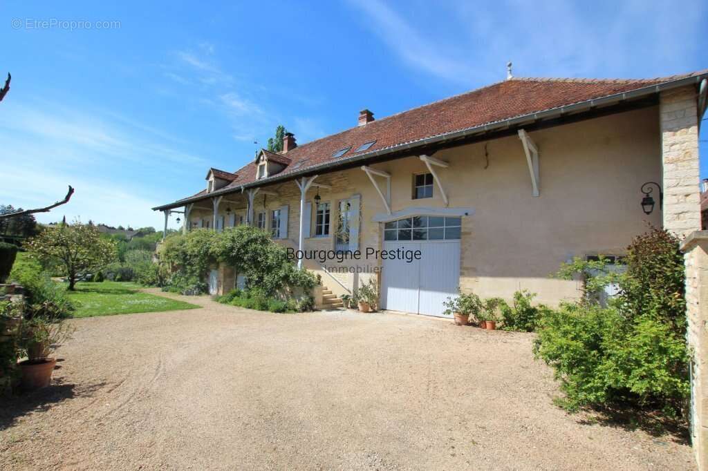 Maison à TOURNUS