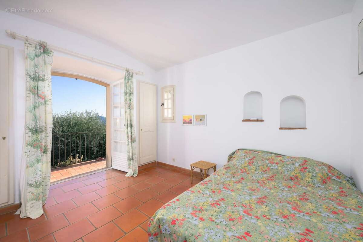 Maison à MOUGINS
