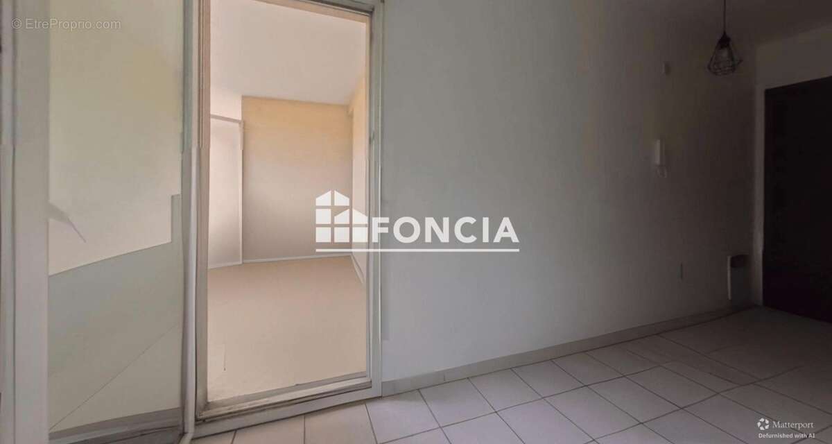 Appartement à SAINT-MARTIN-D'HERES