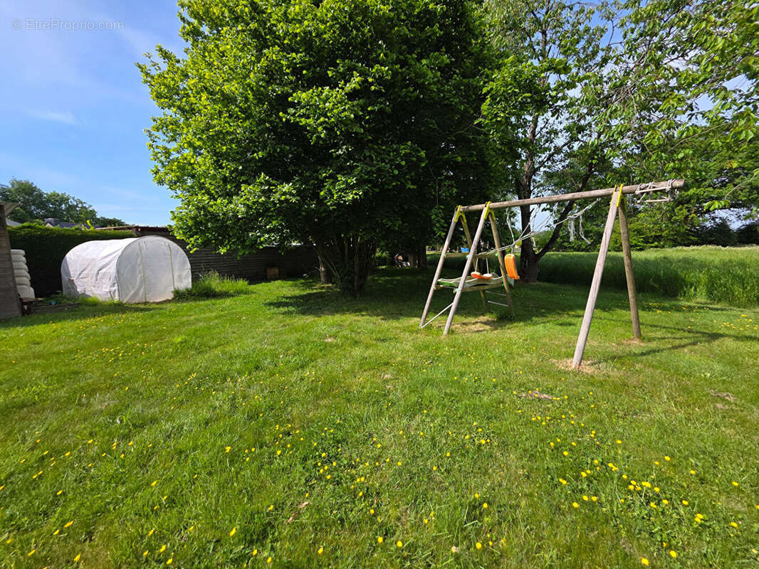 Maison à MINIAC-MORVAN