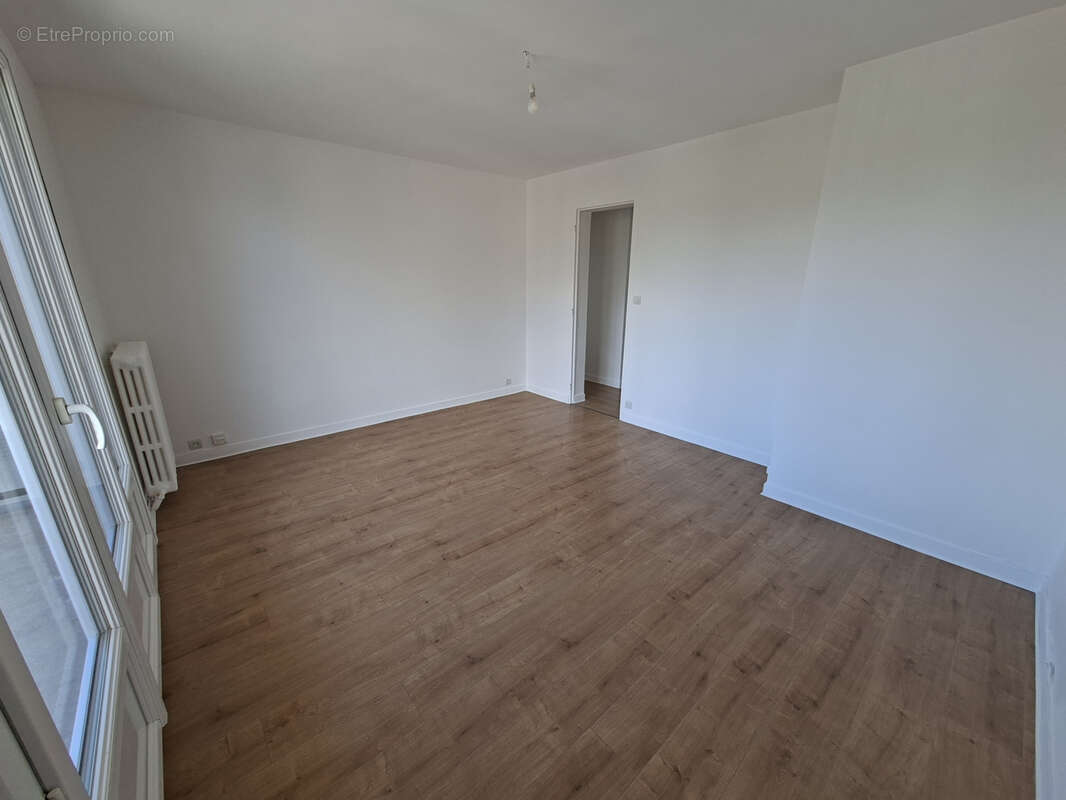 Appartement à VILLERS-SOUS-SAINT-LEU