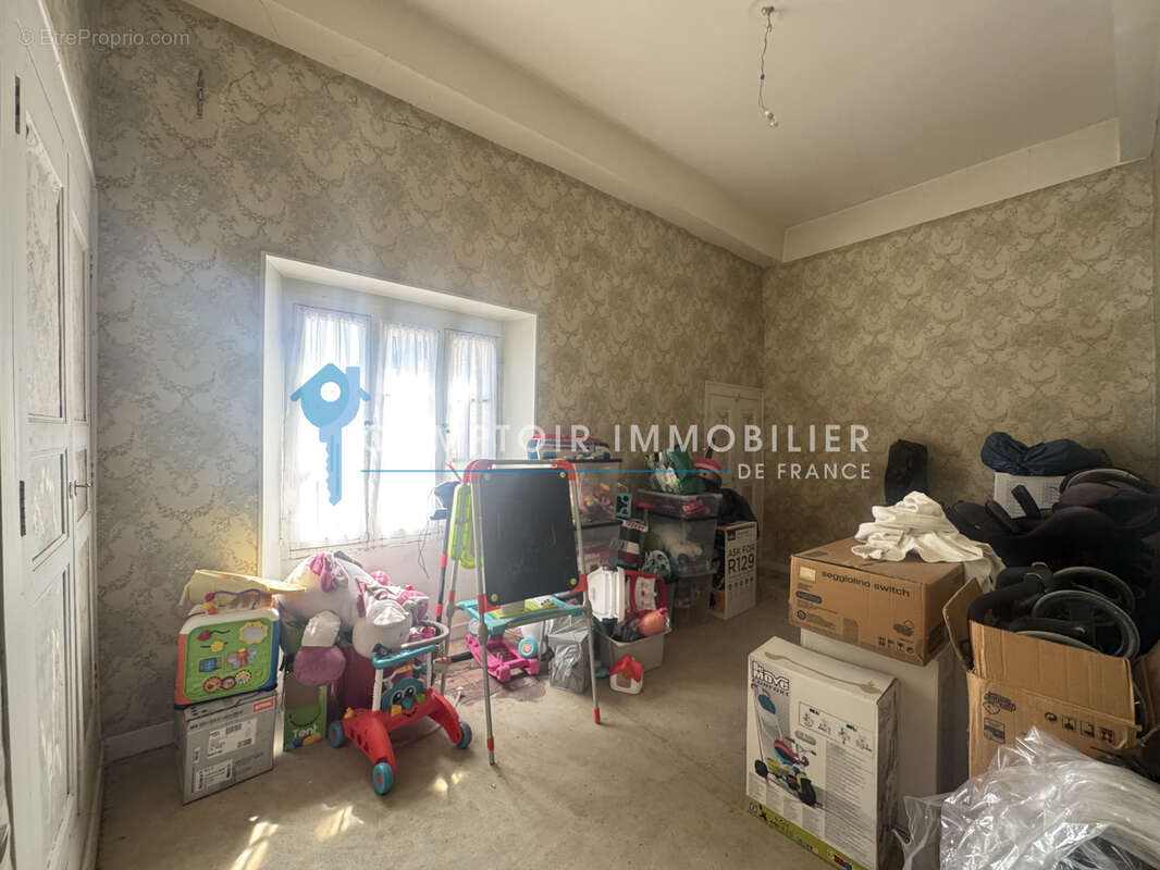 Maison de village T4 avec terrain + 160m2 à rénover - photo 10