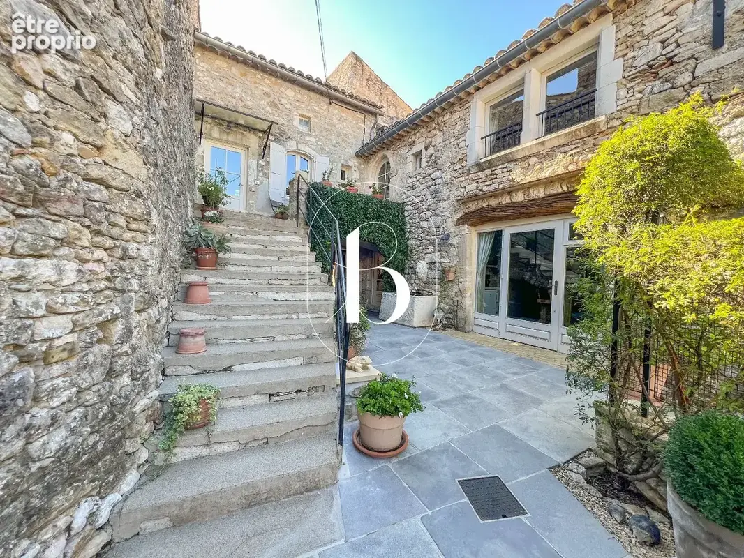 Maison 10 pièces 280 m² à vendre à Goudargues (30630) - photo 31