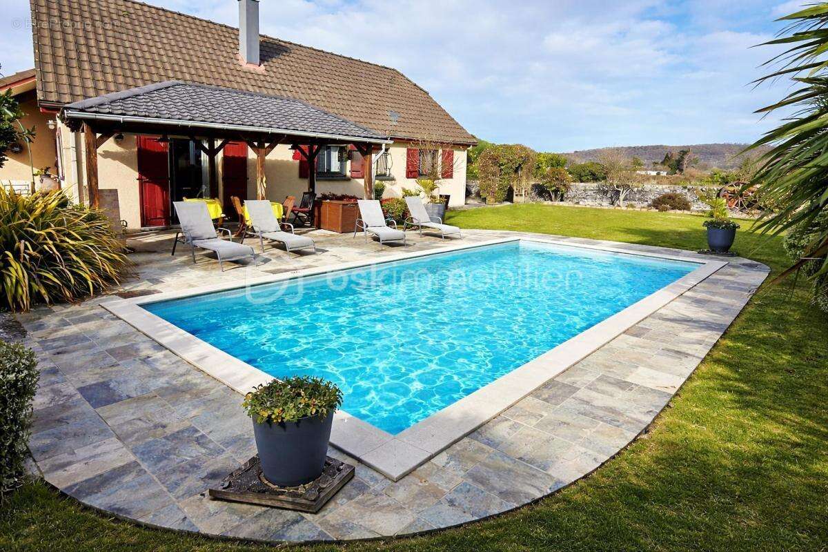 Maison à BOEIL-BEZING