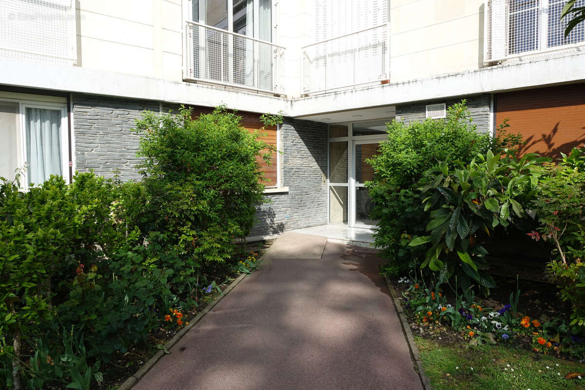 Commerce à PARIS-12E