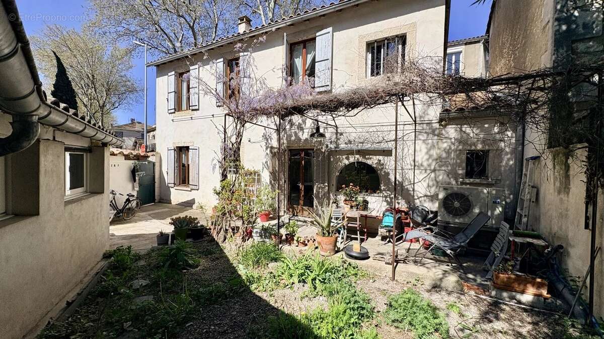 Maison à AVIGNON