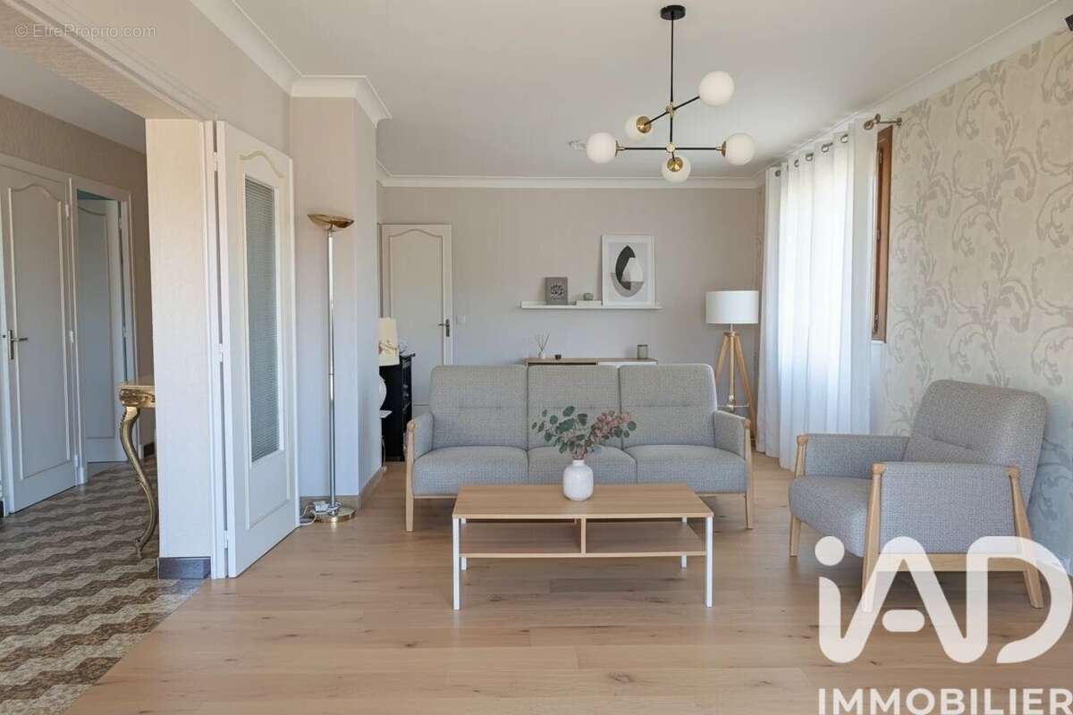 Photo 8 - Maison à ECHIROLLES