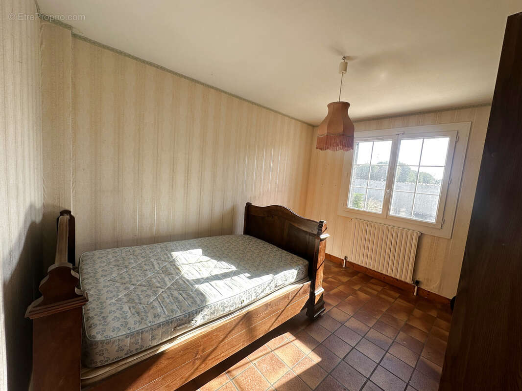 Maison à COURCELLES-SUR-SEINE