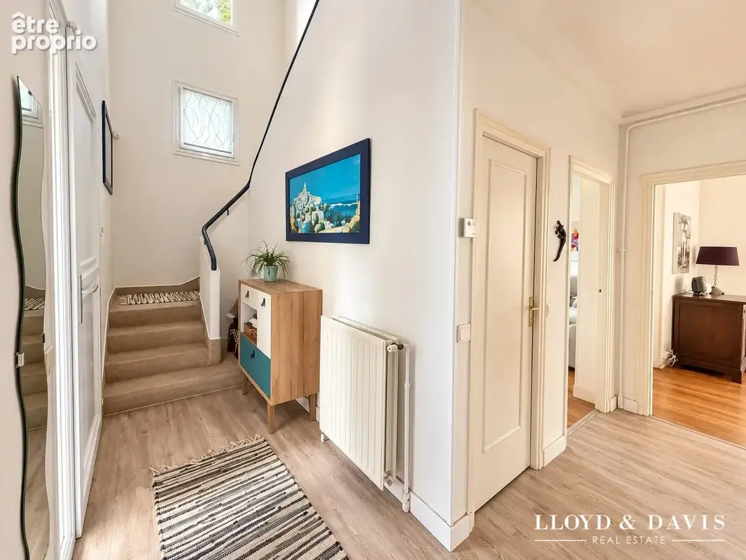 Maison 5 pièces 122 m² à vendre à Verneuil-En-Halatte (60550) - photo 2