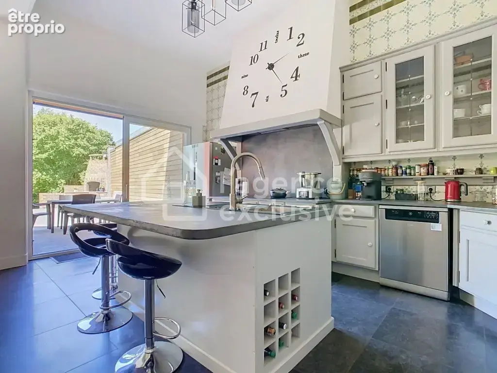 Maison 11 pièces 338 m² à vendre à Comines (59560) - photo 9