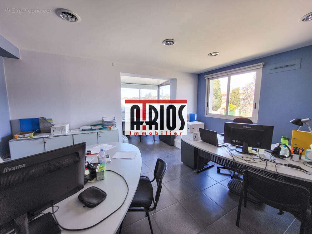 Commerce à SANARY-SUR-MER